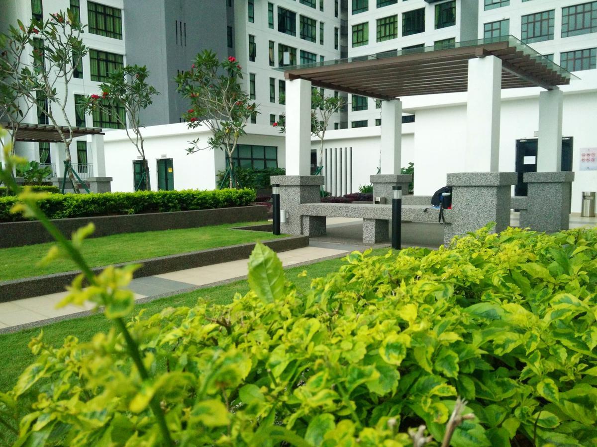 Cozy D'summit 2 Bedrooms @ 100mbps High Speed Wifi Apartment Skudai